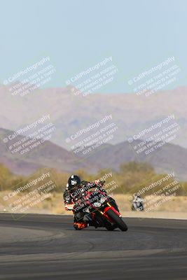 media/Feb-04-2023-SoCal Trackdays (Sat) [[8a776bf2c3]]/Turn 14 (115pm)/